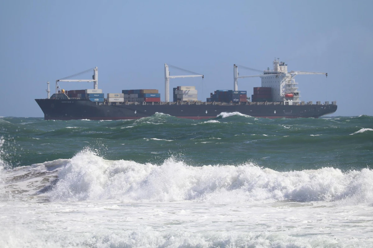 Kapan Kapal Harus Melakukan Ballasting dan Deballasting