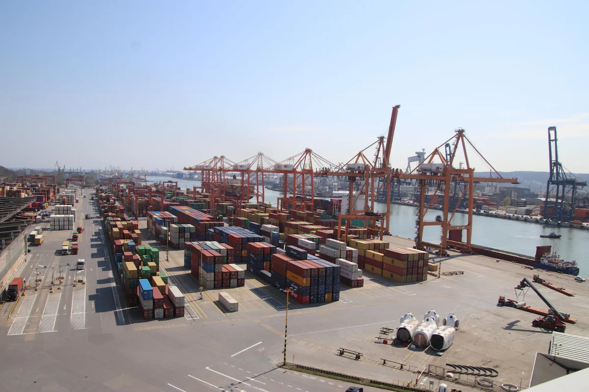 Peran Dry Port pada Rantai Pasok